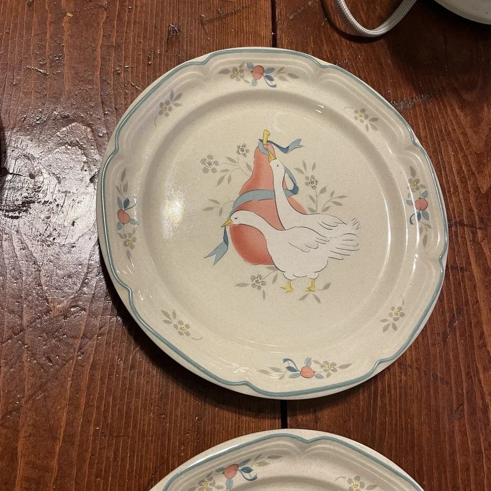 International Tableworks vintage international